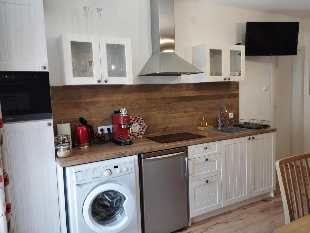 Appartement Liliomfa Apartman à Szigliget Extérieur photo